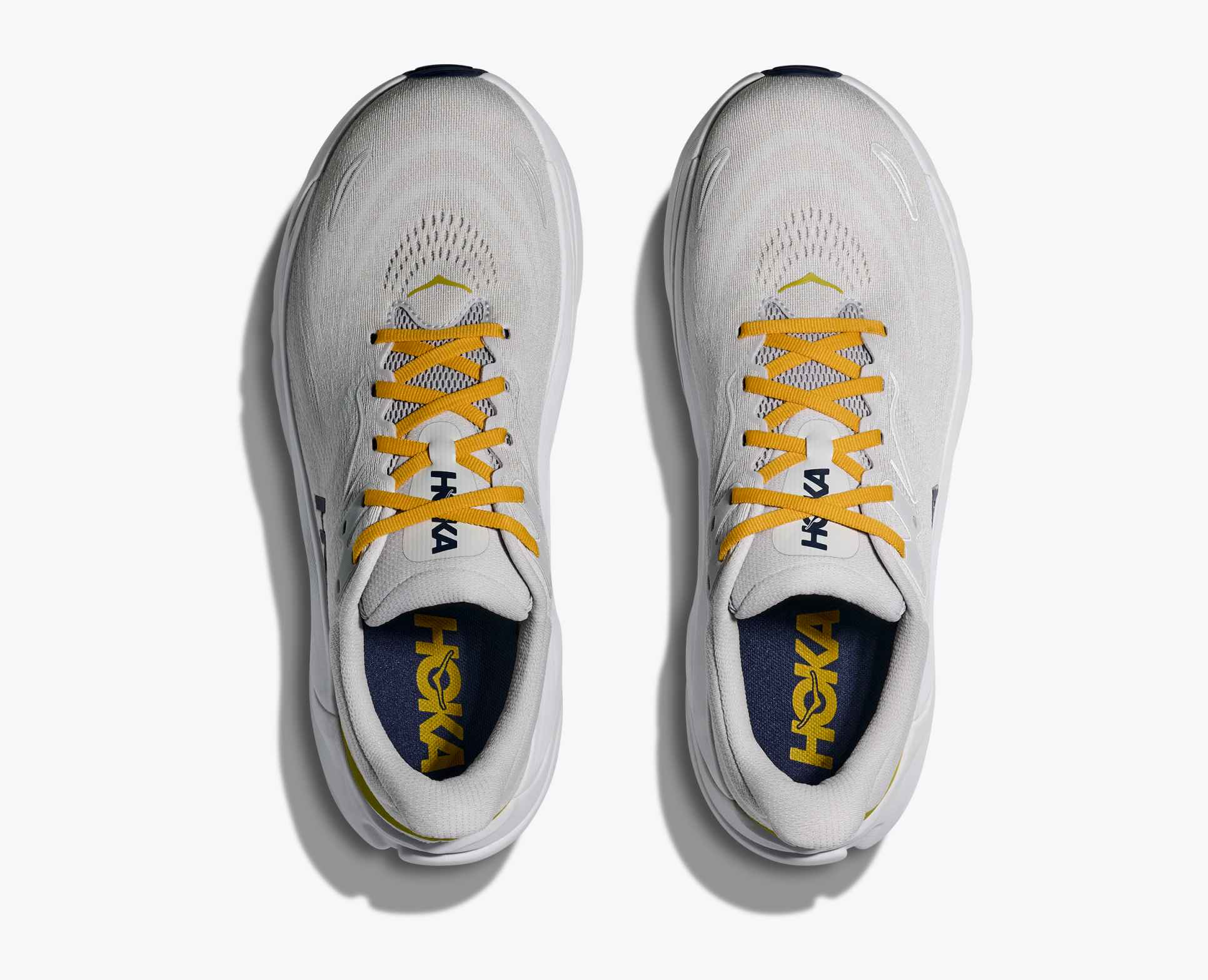 Hoka Arahi 8