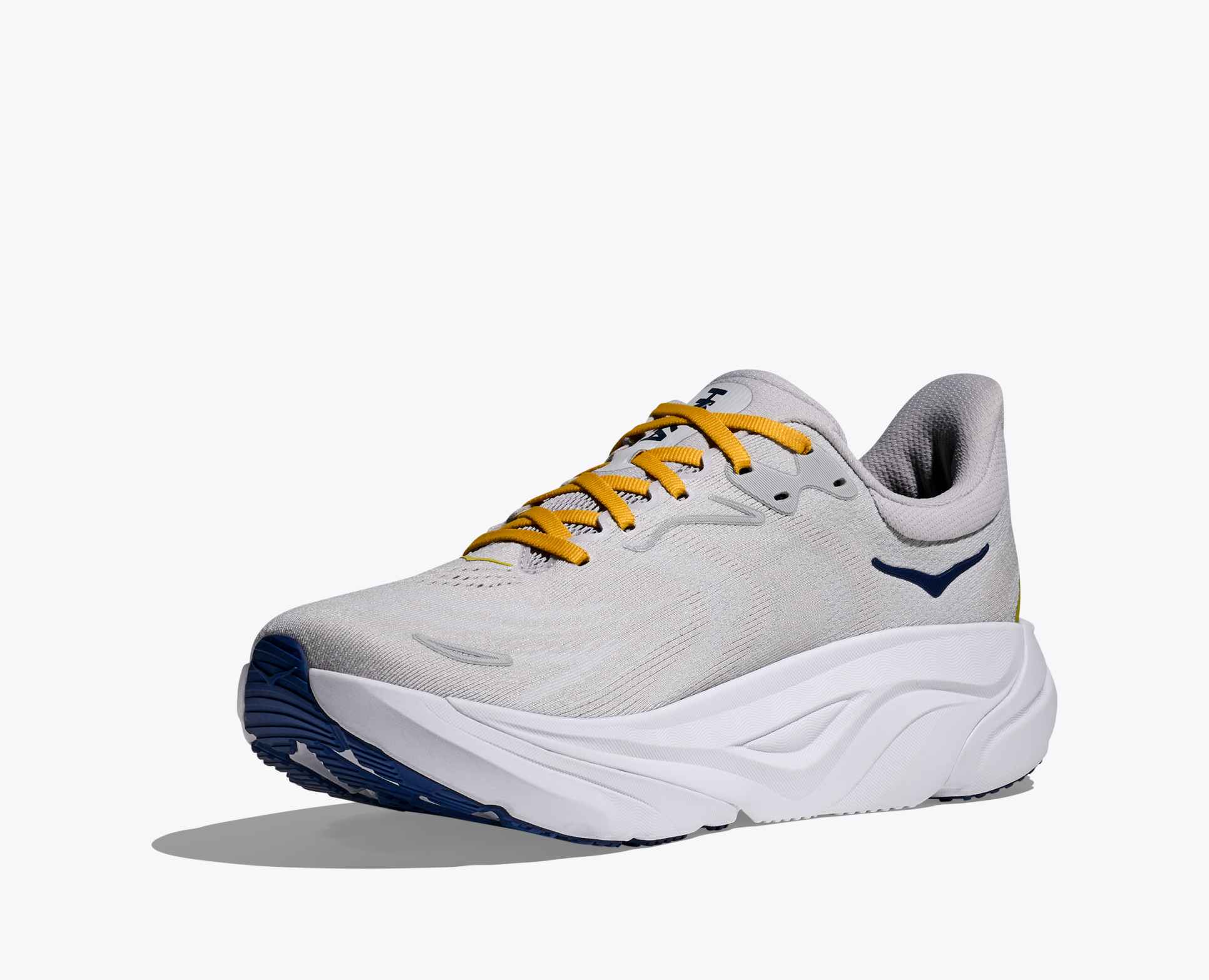 Hoka Arahi 8