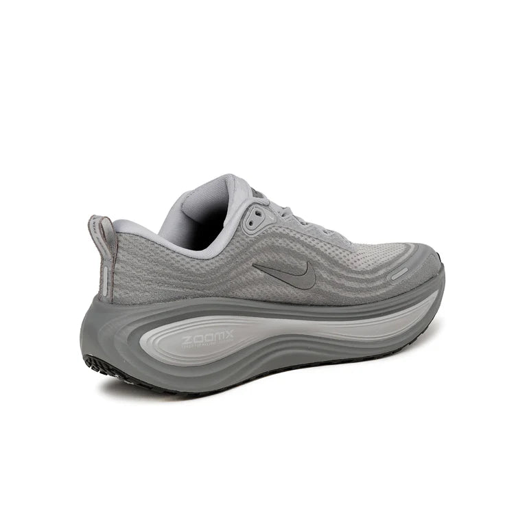 NIKE Vomero Plus IM5019