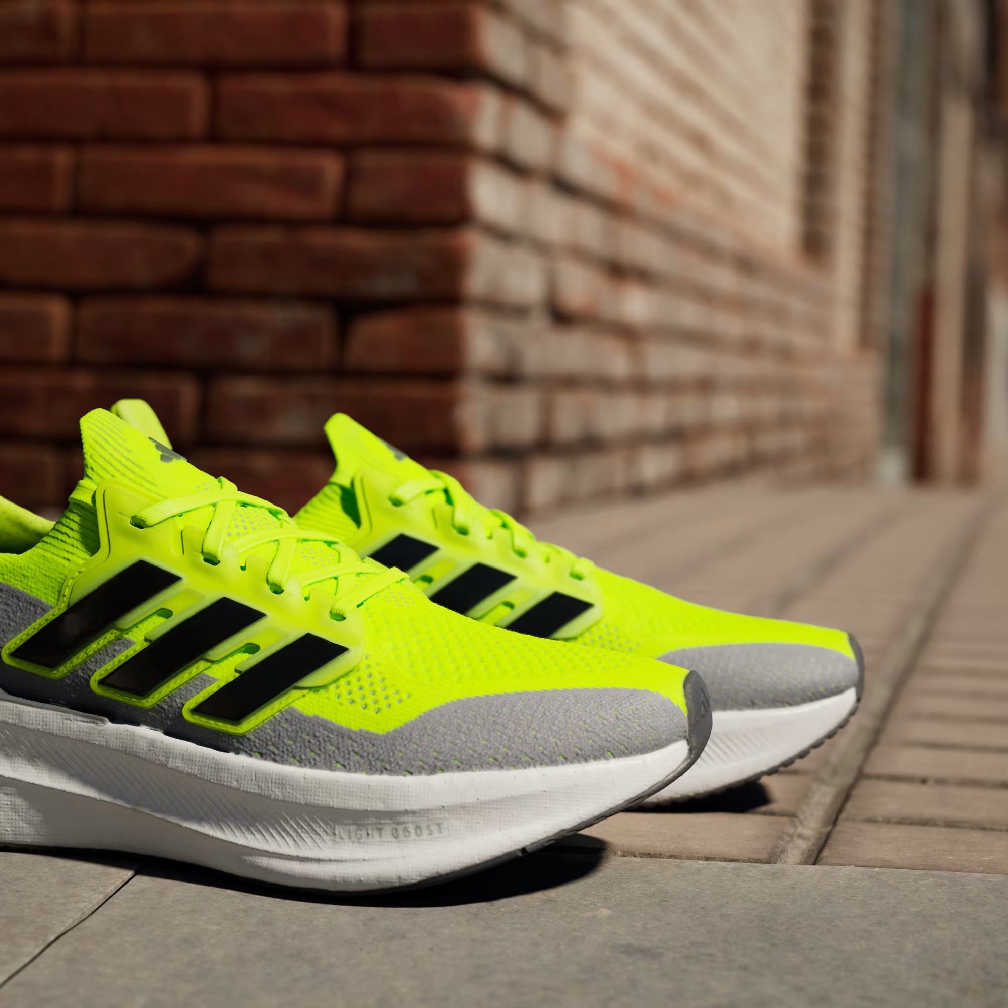 Adidas Ultraboost 5