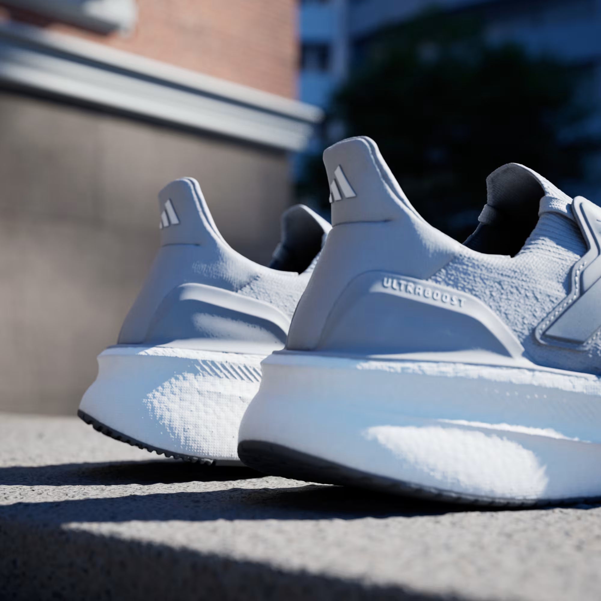 Adidas Ultraboost 5