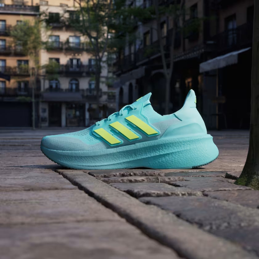 Adidas Ultraboost 5