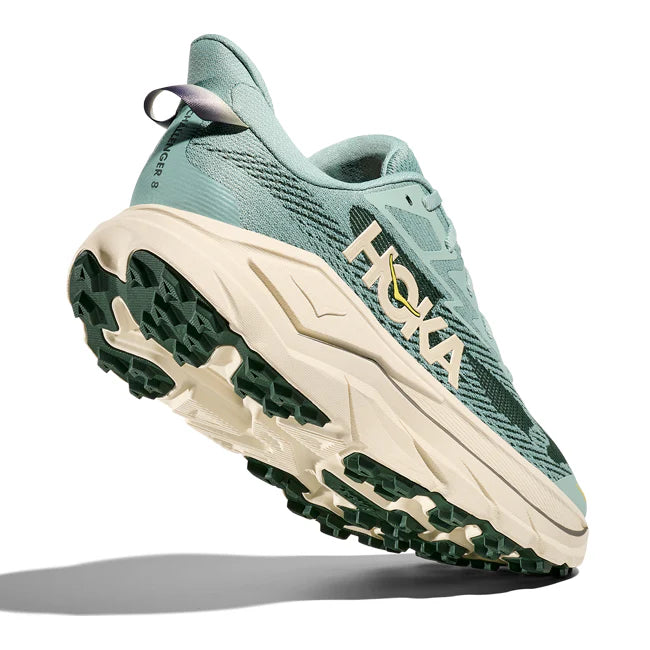 Hoka Challenger 8