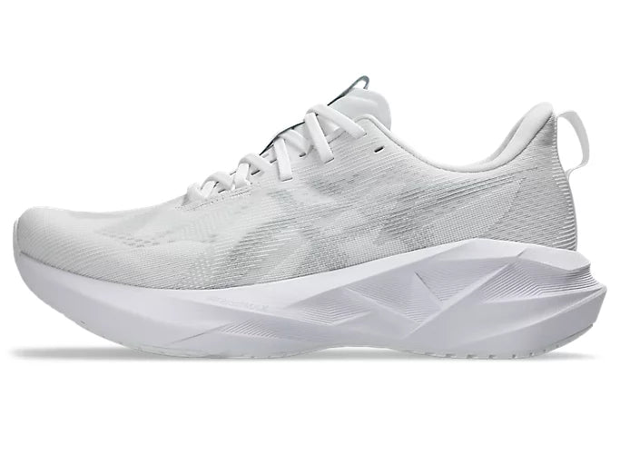 ASICS NOVABLAST 5