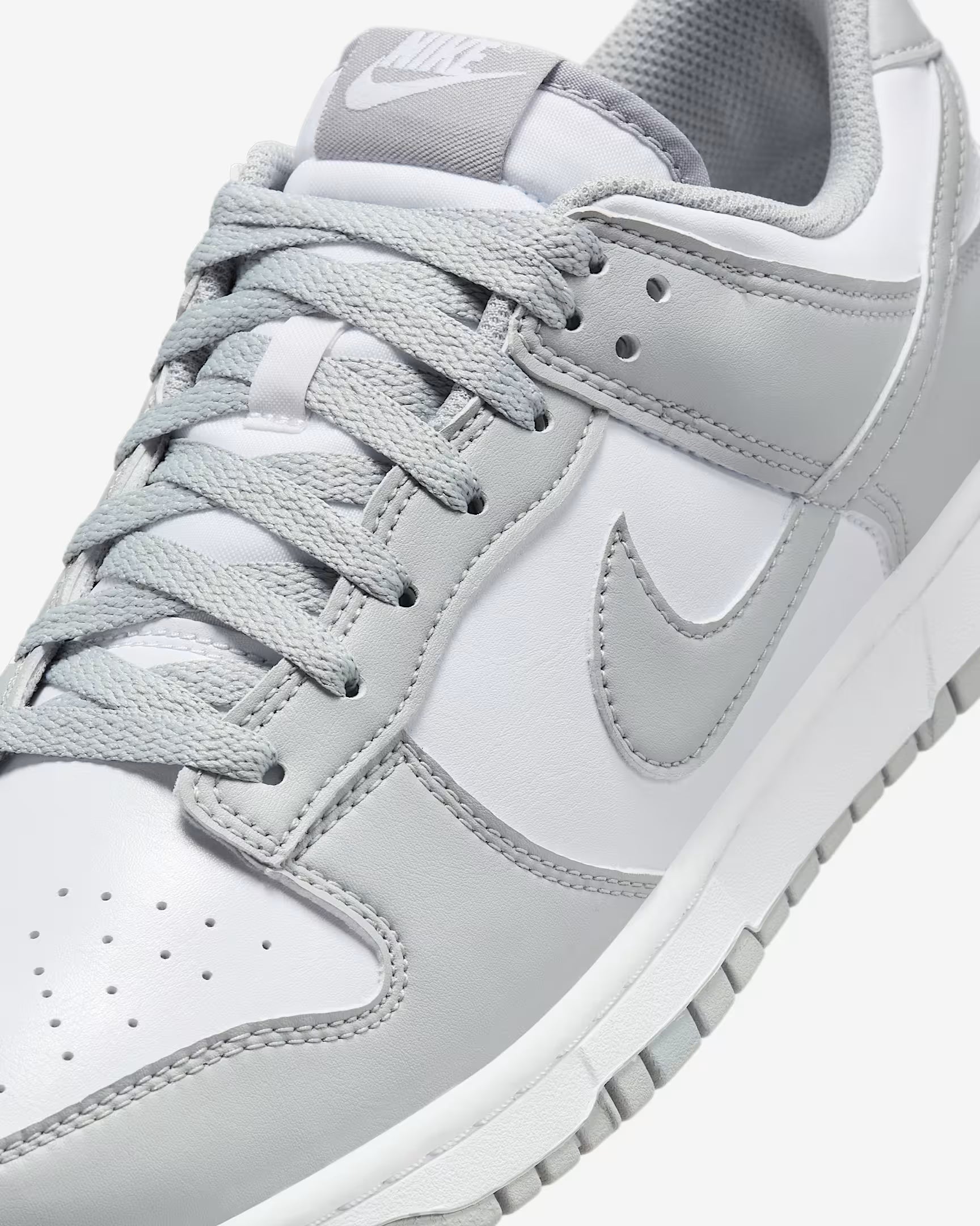 Nike Dunk Low Retro