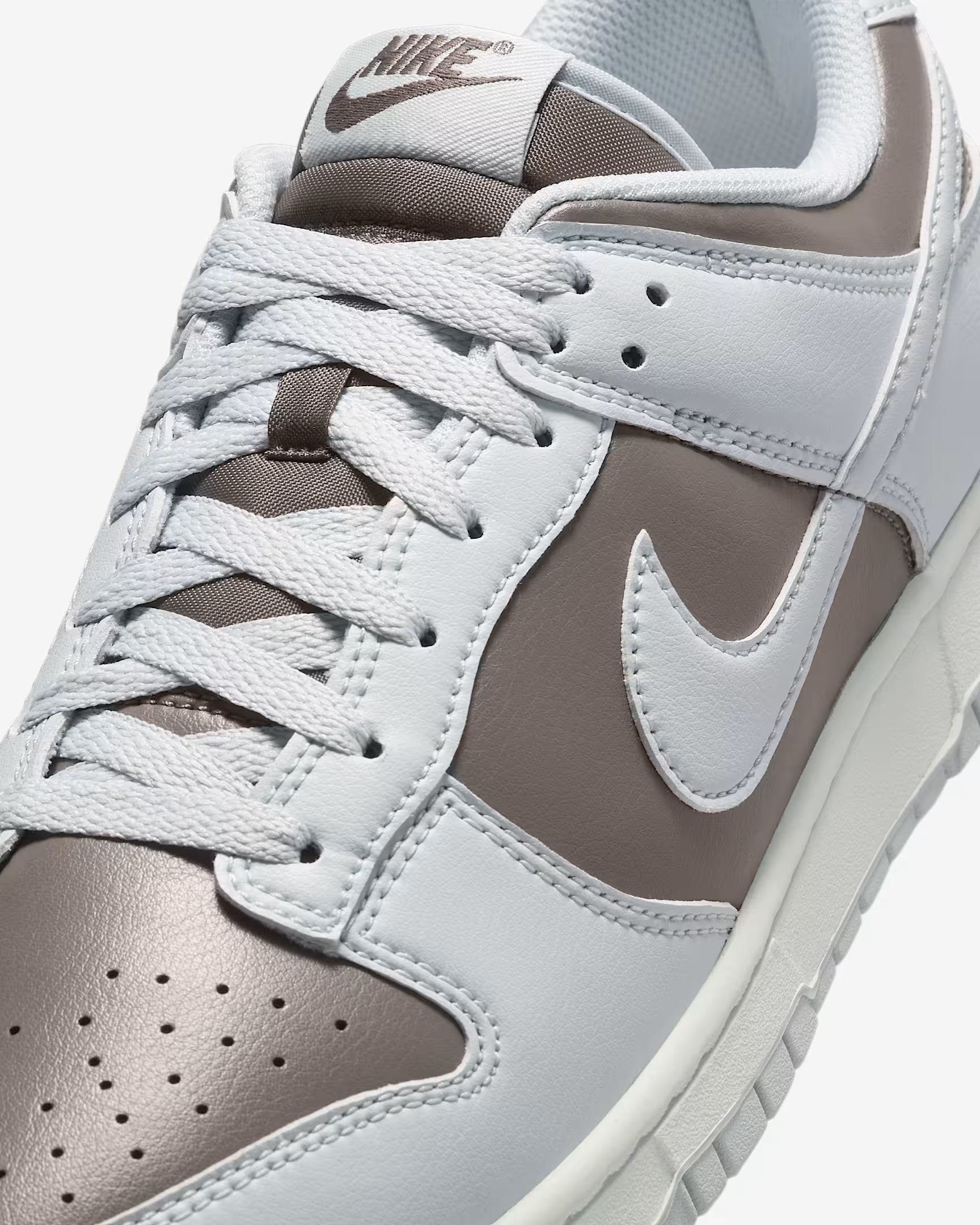 Nike Dunk Low Retro