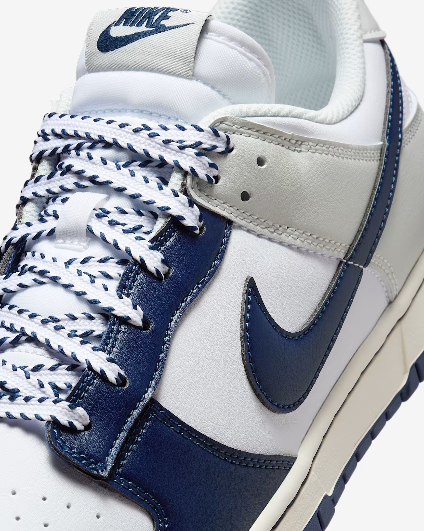 Nike Dunk Low Retro