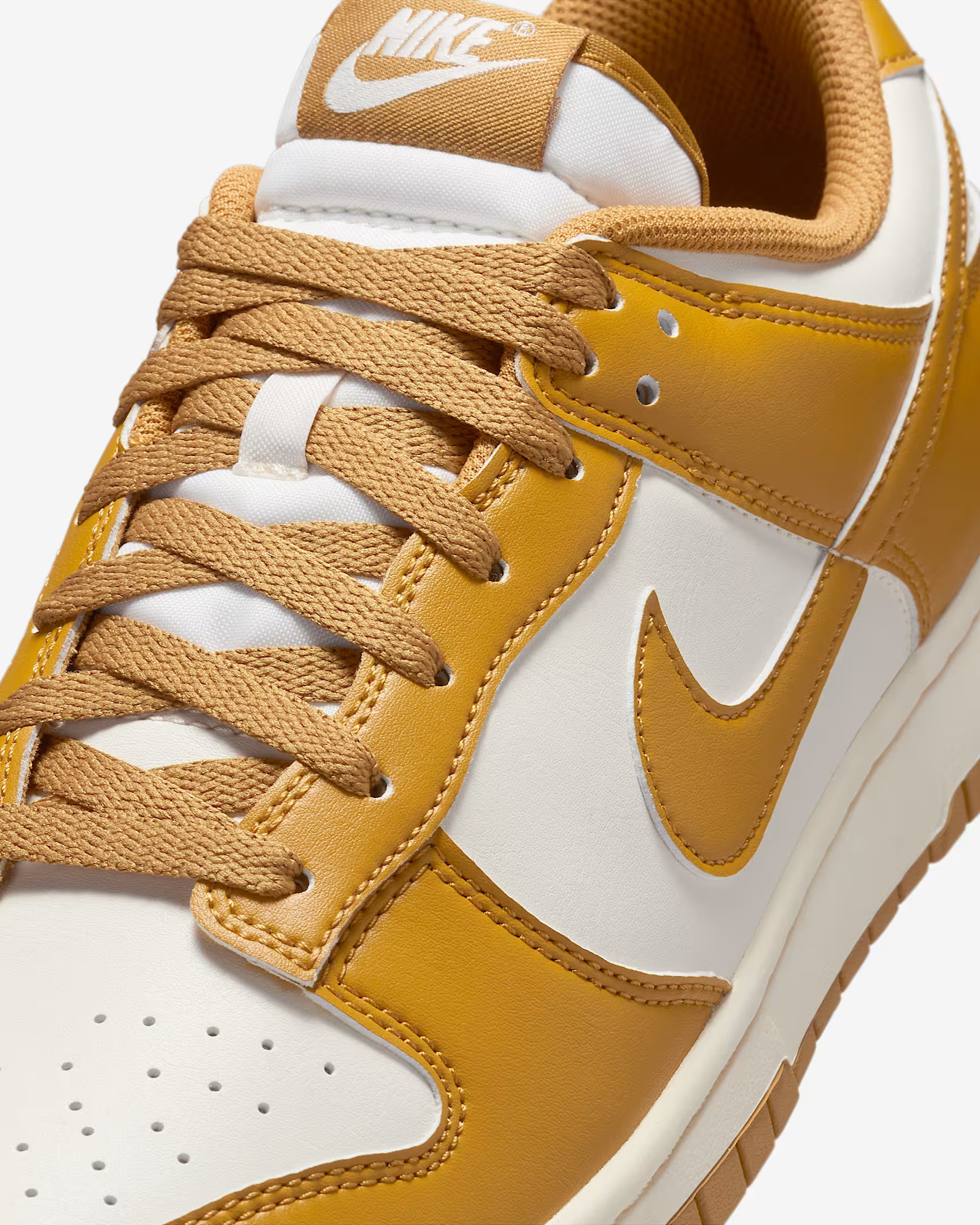 Nike Dunk Low Retro
