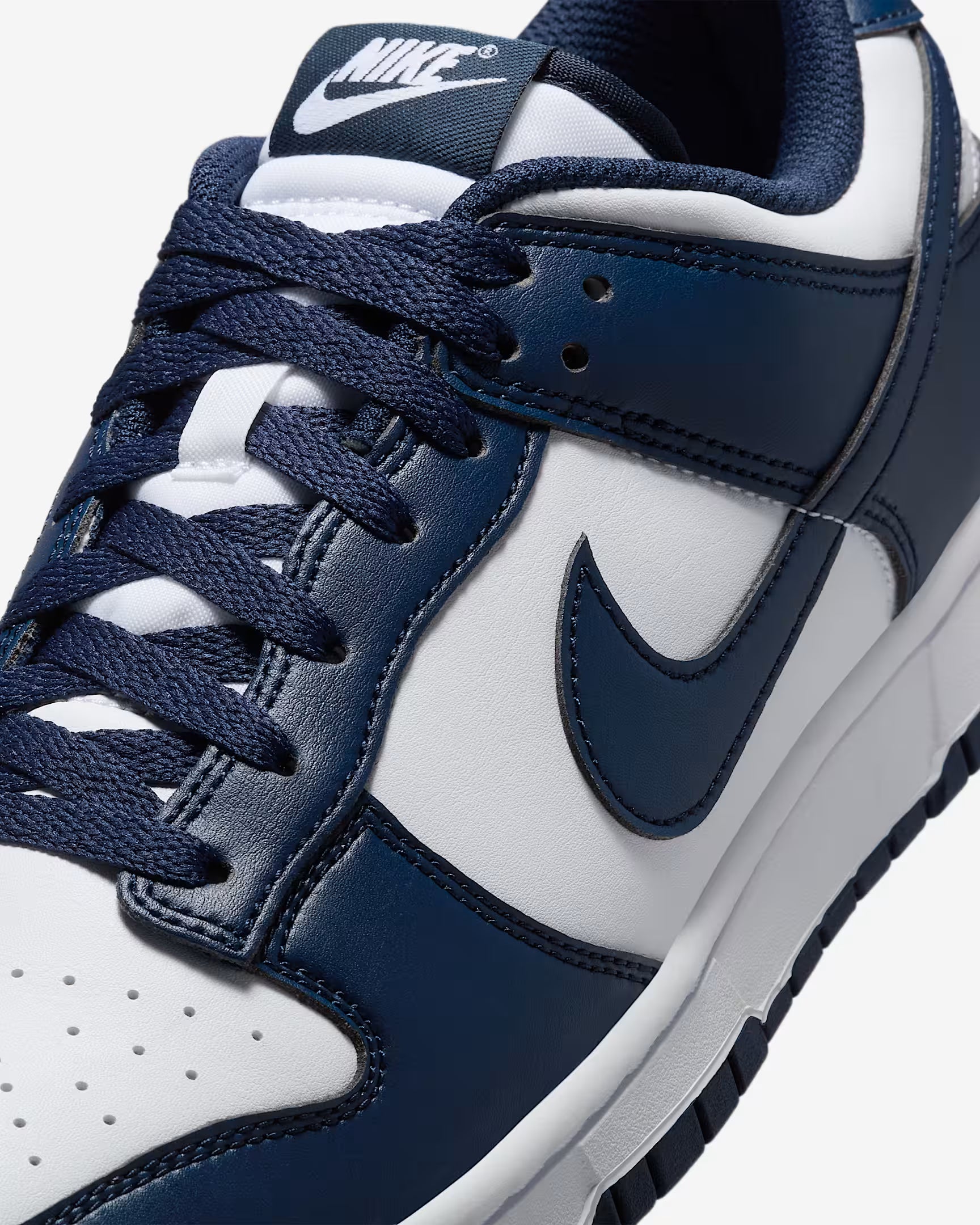 Nike Dunk Low Retro