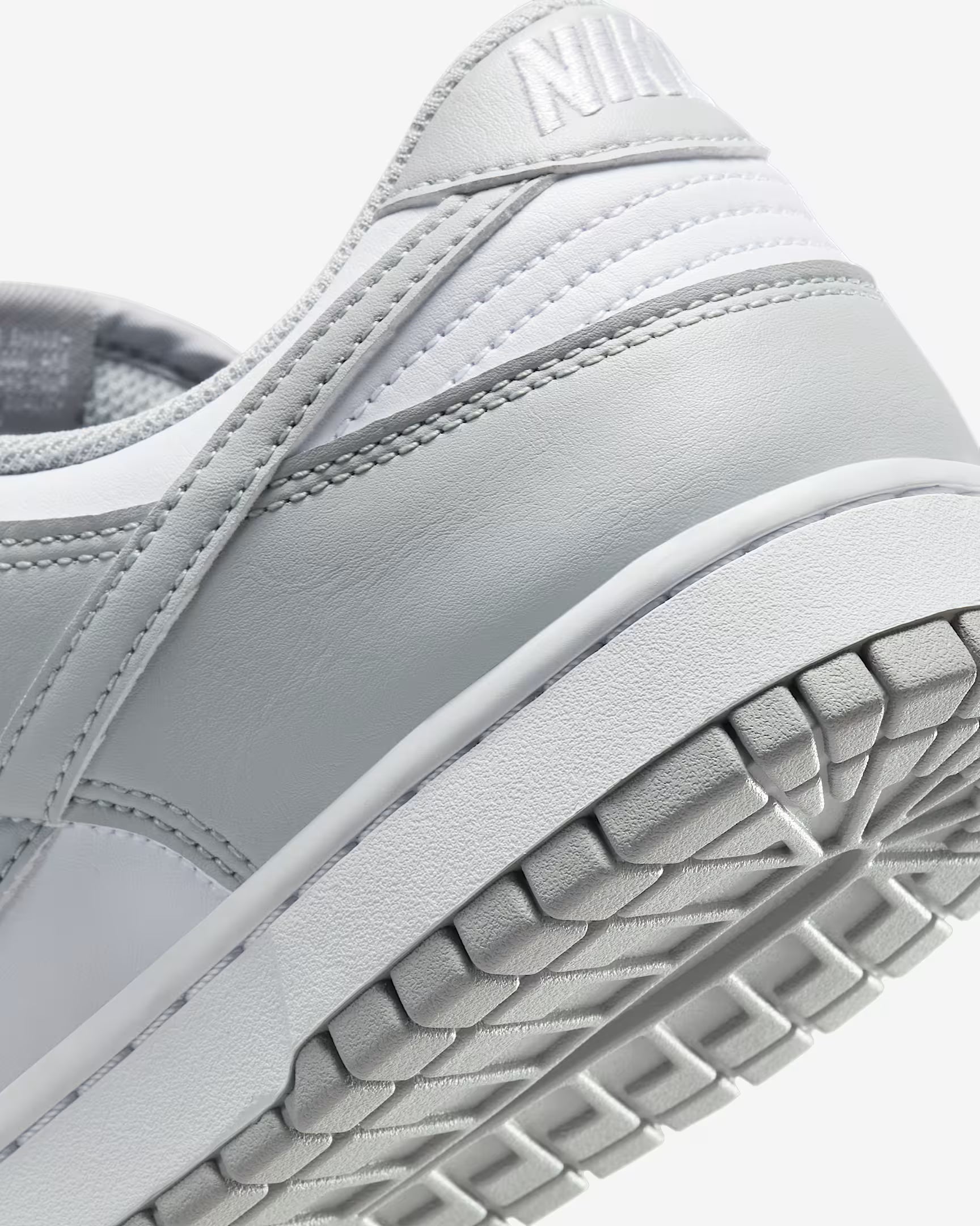 Nike Dunk Low Retro