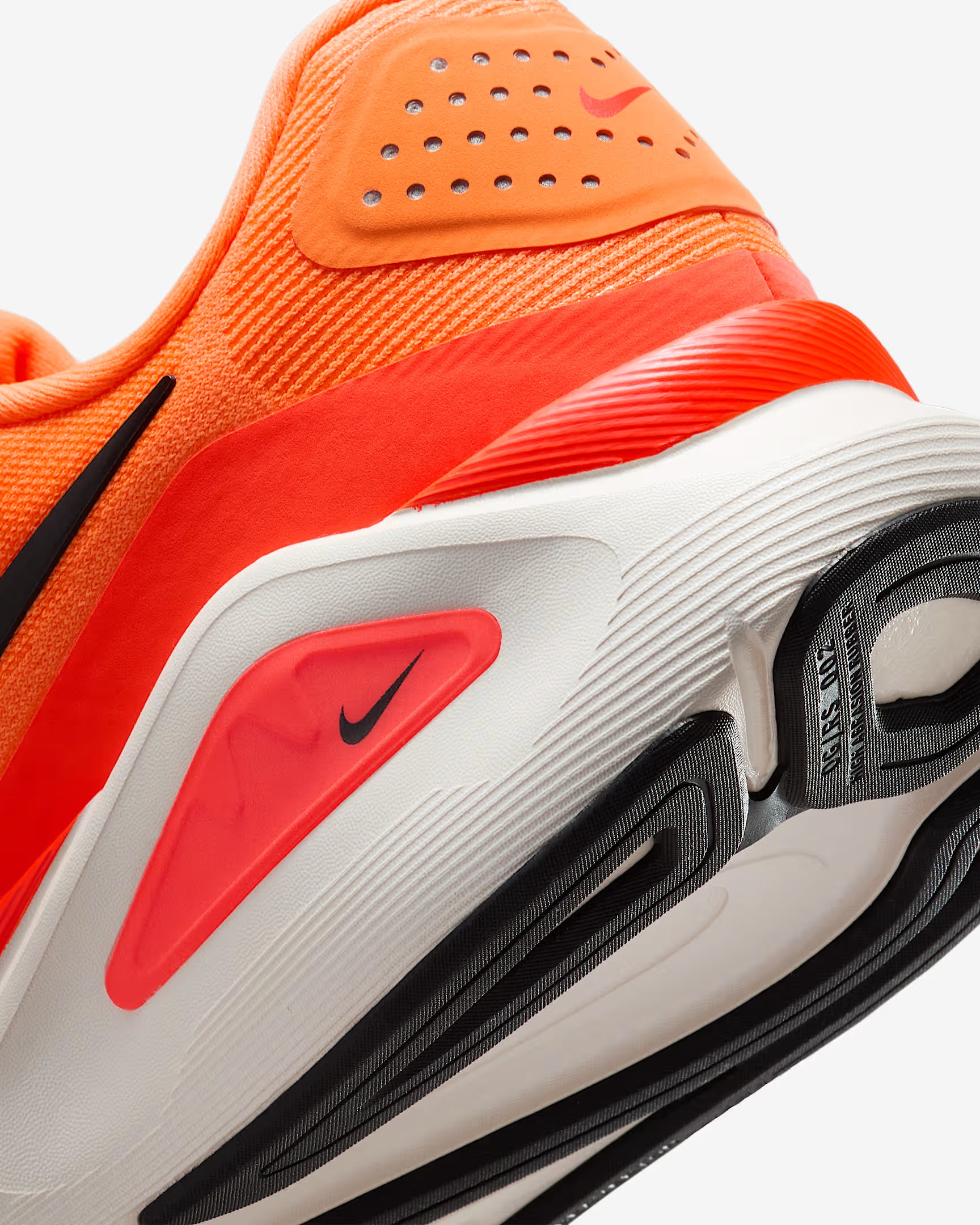 Nike Structure 26