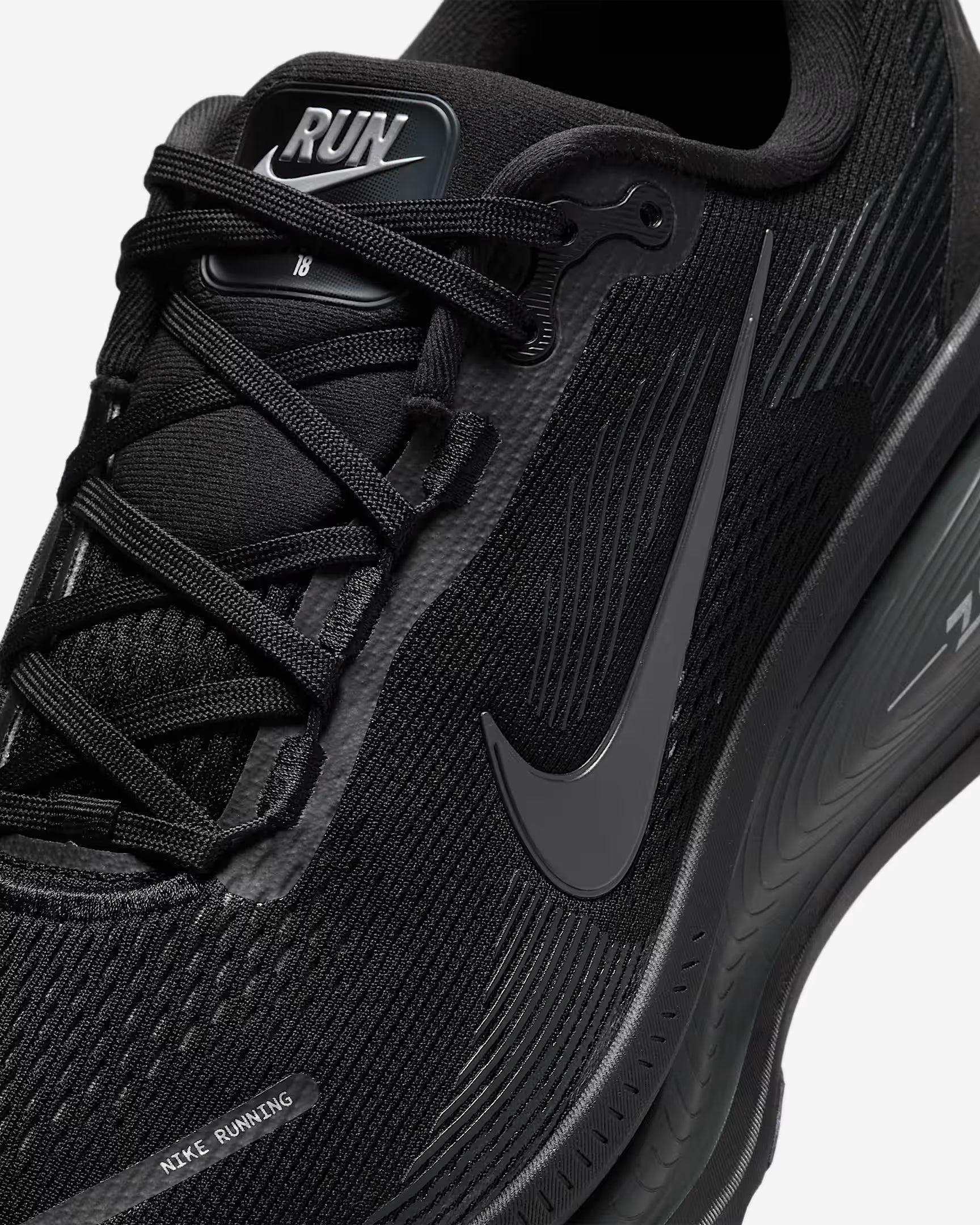 Nike Vomero 18