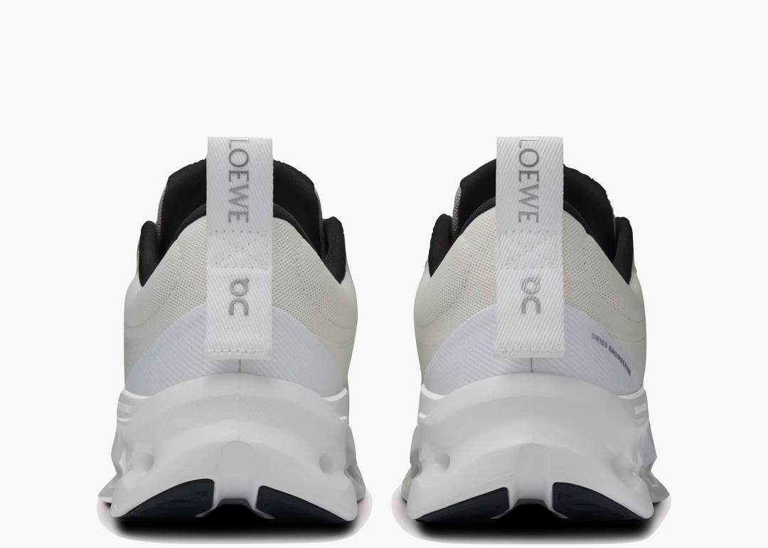 ON cloud tilt 2 x Loewe