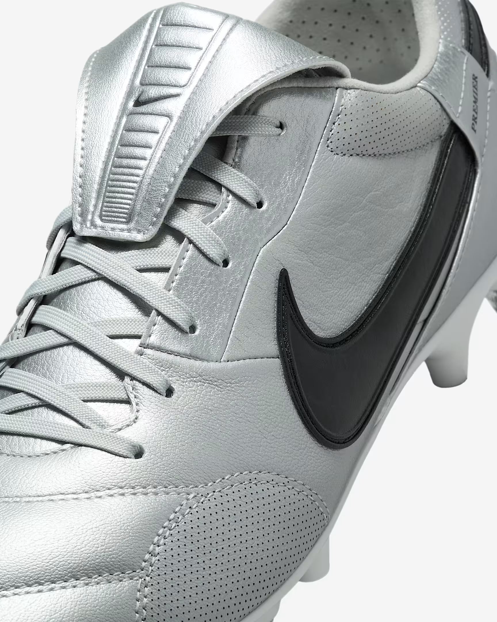 Nike Premier 3
