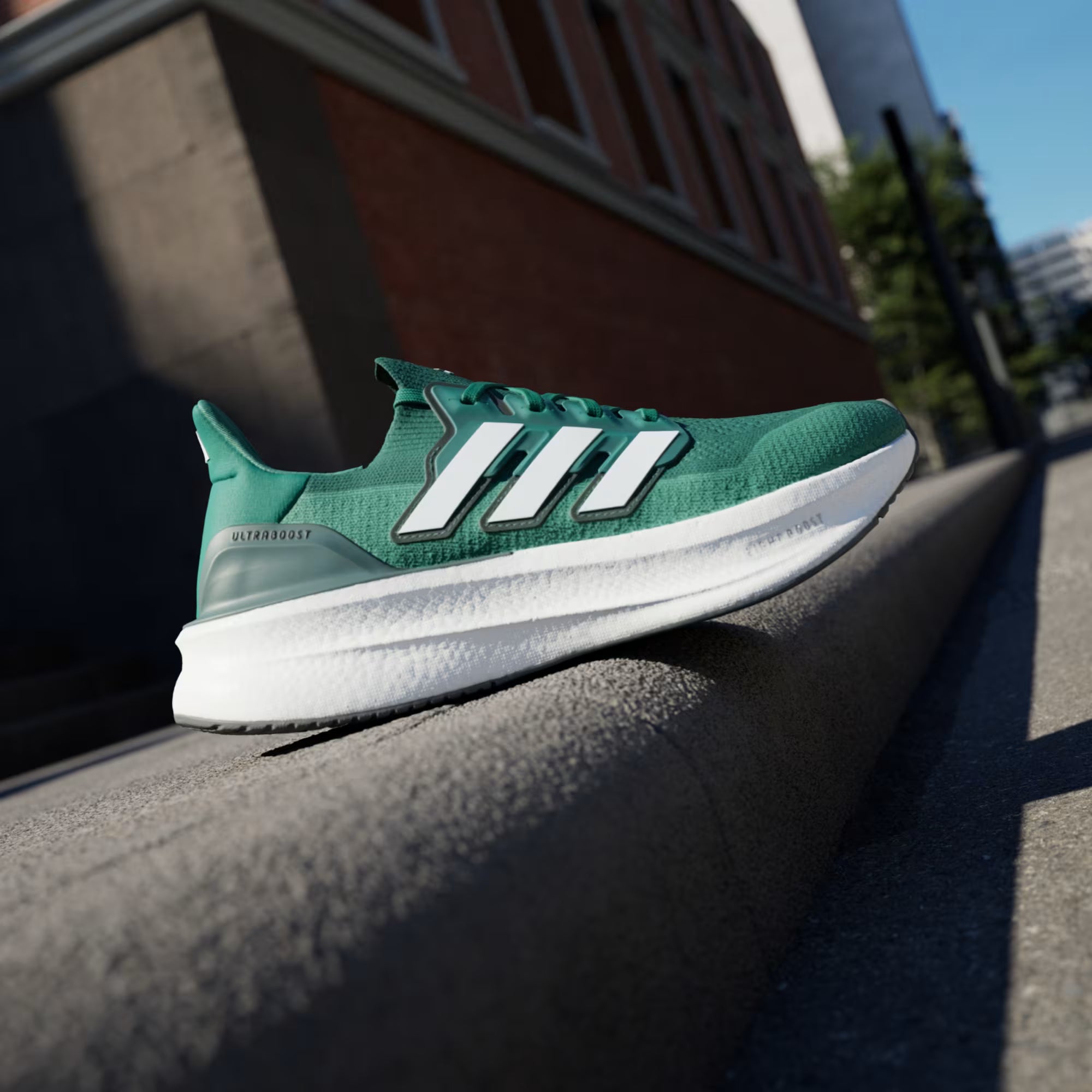 Adidas Ultraboost 5