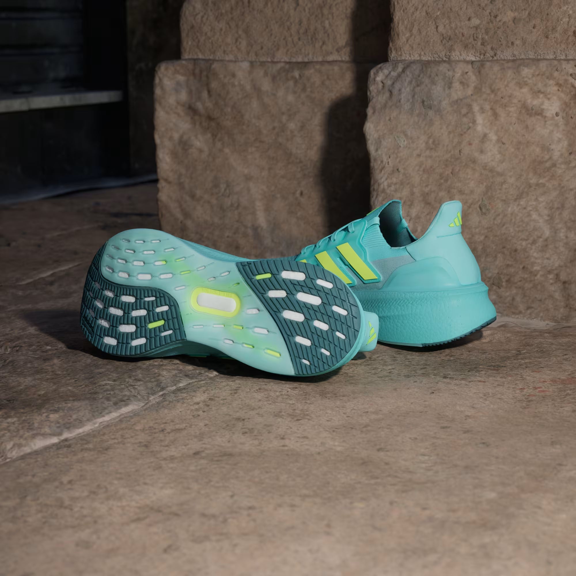 Adidas Ultraboost 5