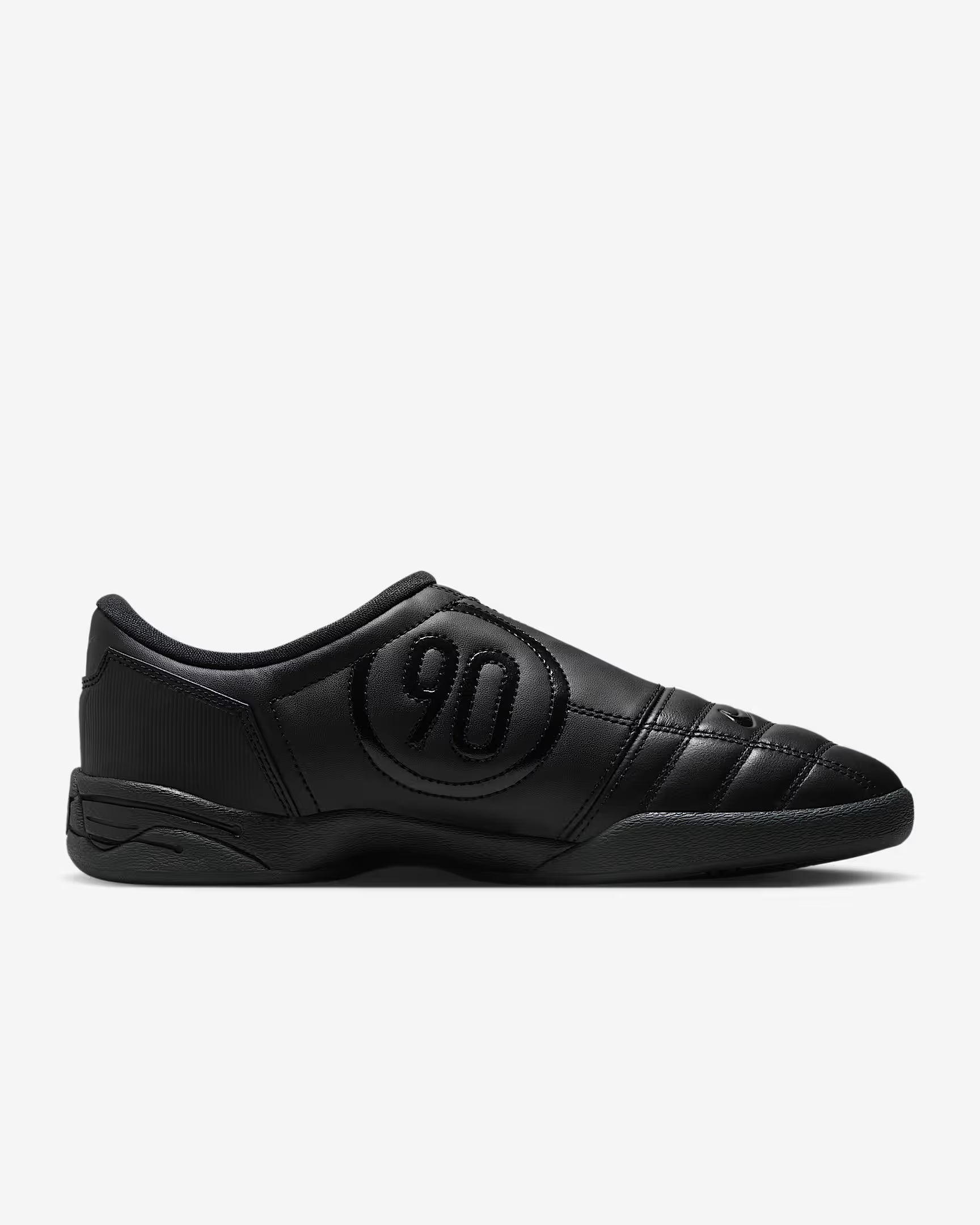 Nike Total 90