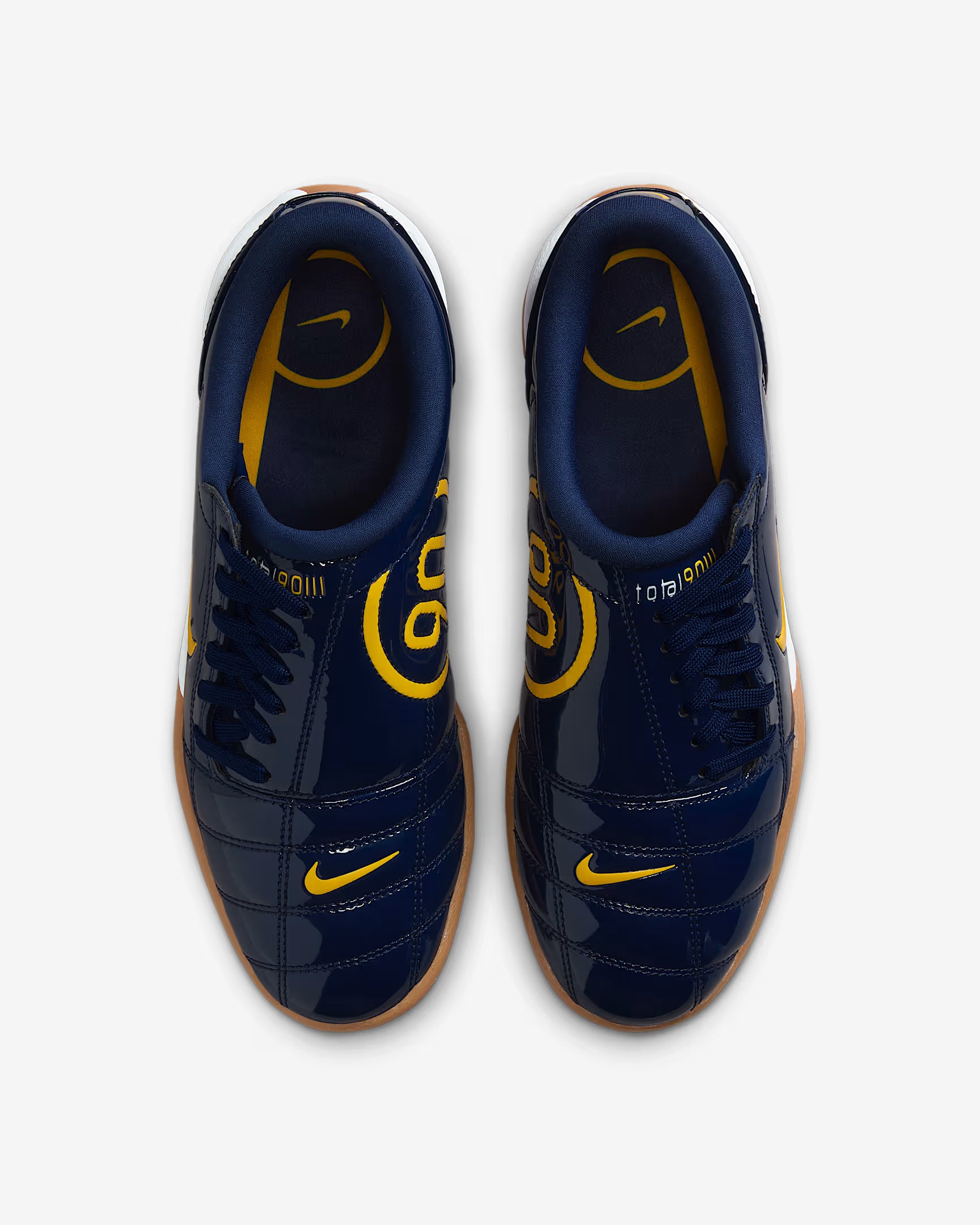 Nike Total 90