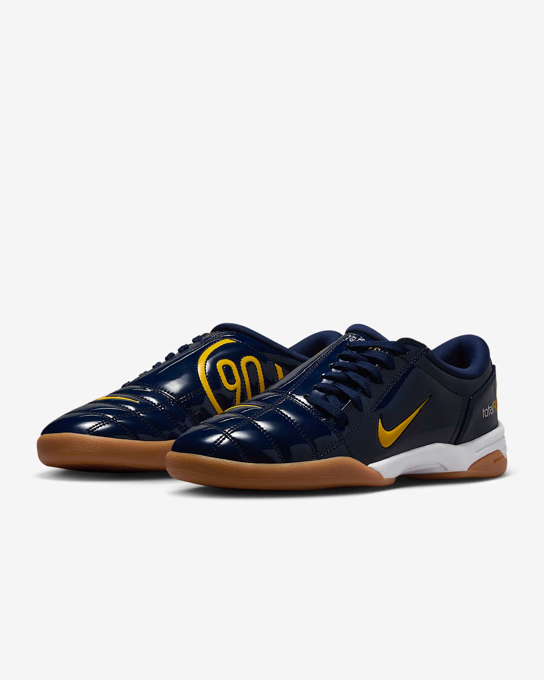 Nike Total 90