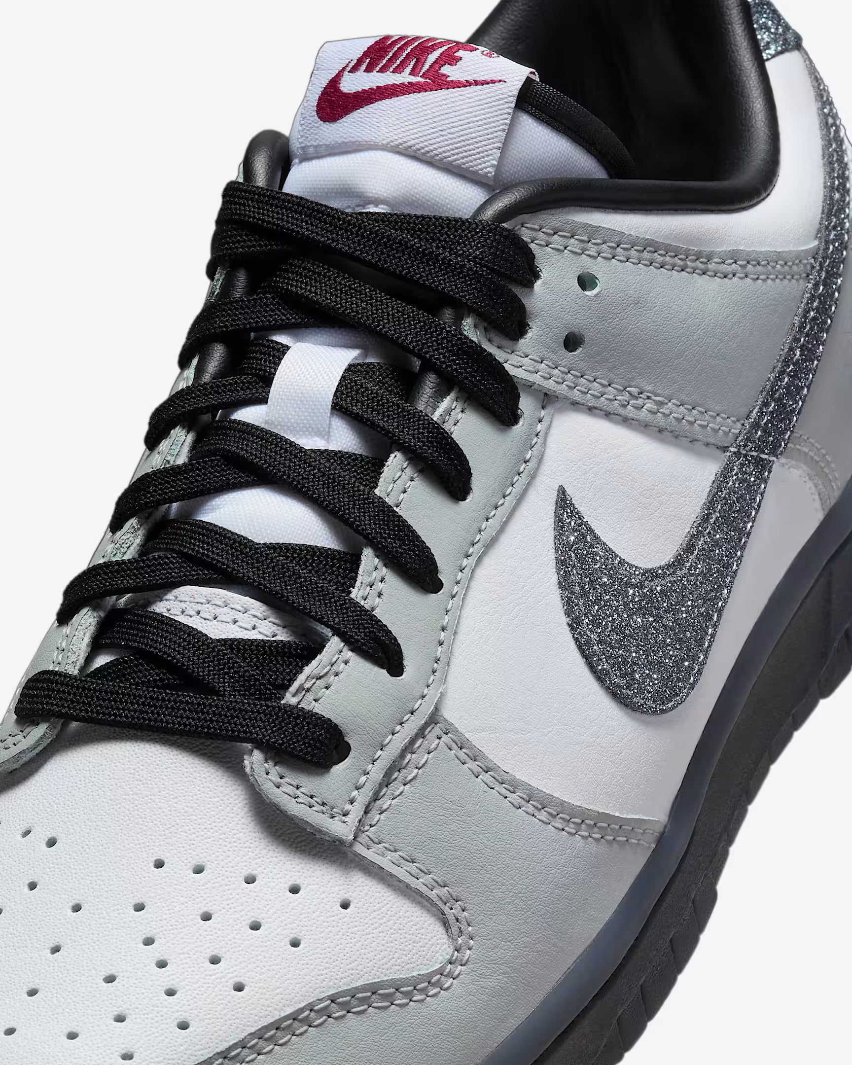 Nike Dunk Low LX