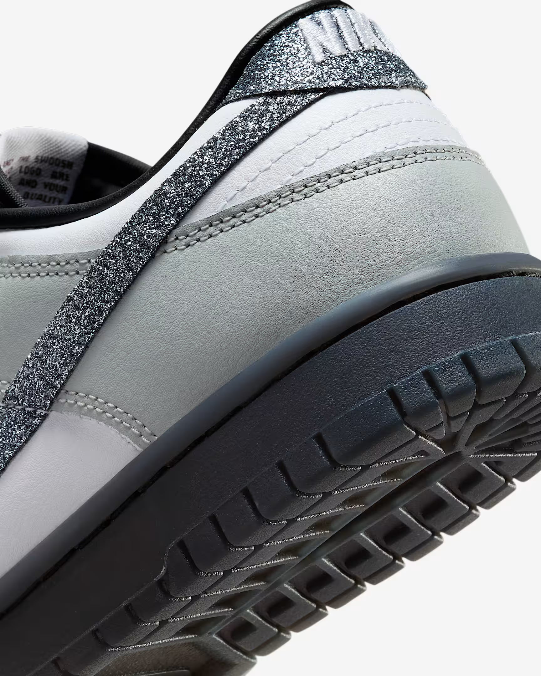 Nike Dunk Low LX