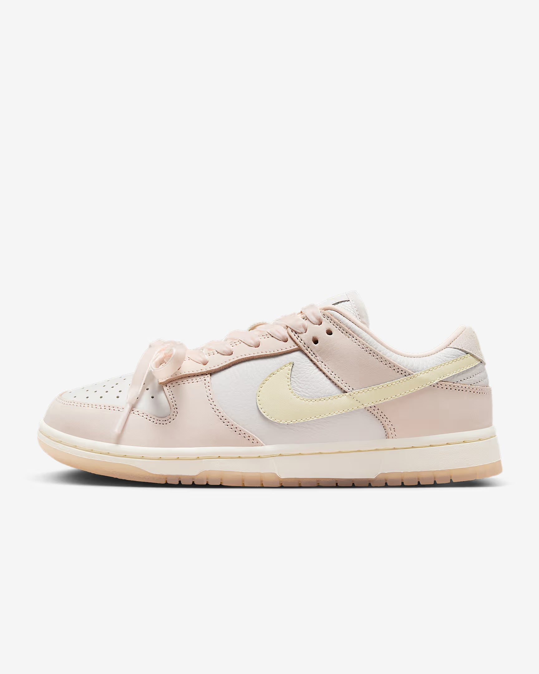 Nike Dunk Low Premium
