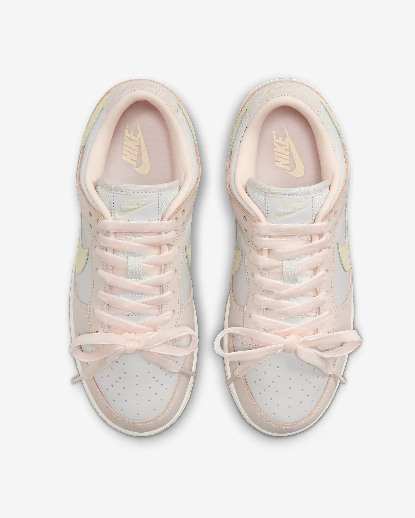 Nike Dunk Low Premium