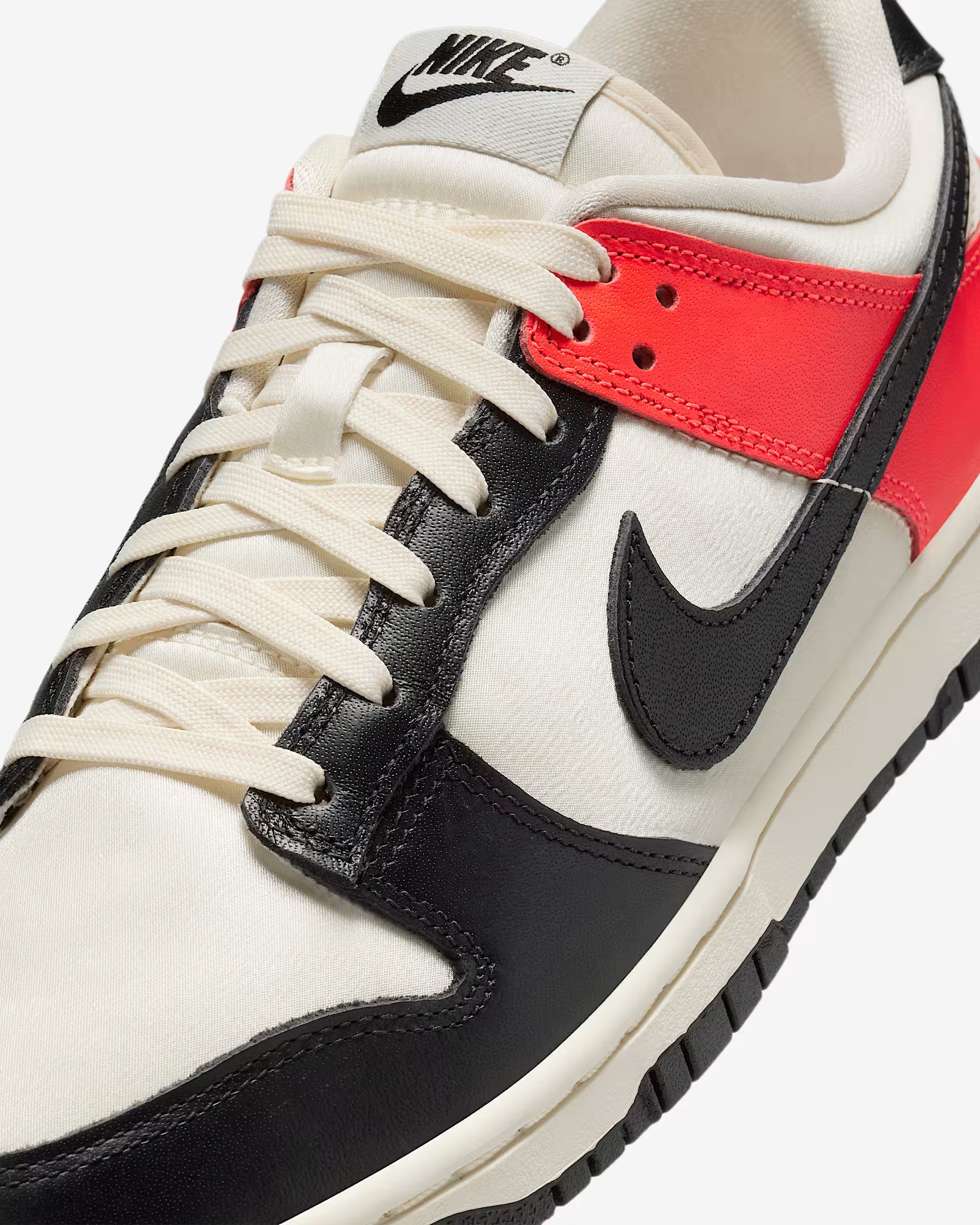 Nike Dunk Low SE