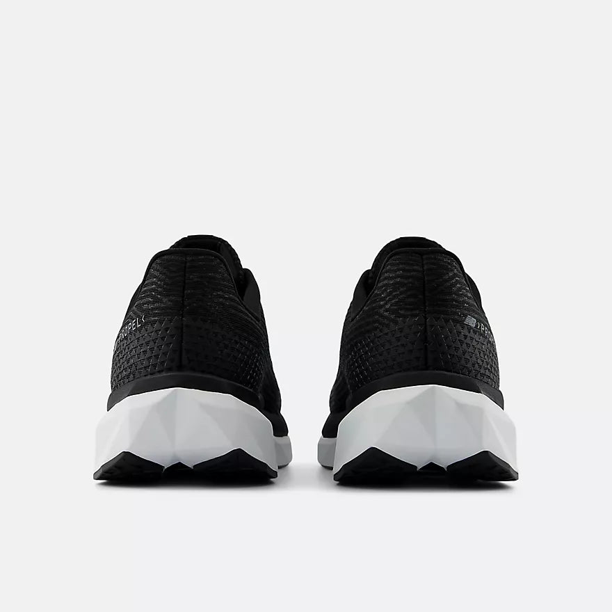 New balance FuelCell Propel v5